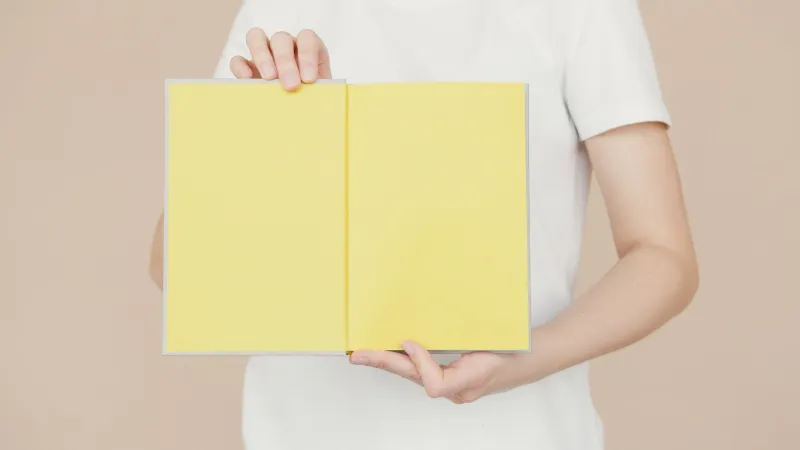 What Your Paper Stock Says Before You Say a Word: The Neuroscience of Touch in Print Marketing